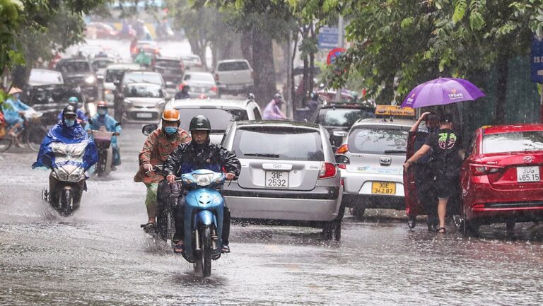 Tin tức thời tiết hôm nay 26.7.2021: Cảnh báo mưa giông, lũ quét, sạt lở đất