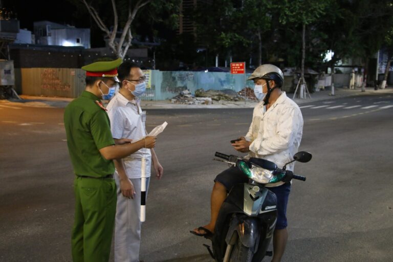 Đà Nẵng: Siết kiểm tra giấy đi đường do phát hiện trường hợp cấp sai đối tượng