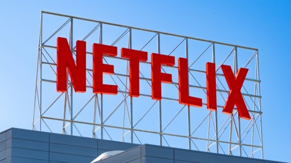 Netflix lần đầu lên tiếng về vụ 2 diễn viên chết, 6 người bị thương