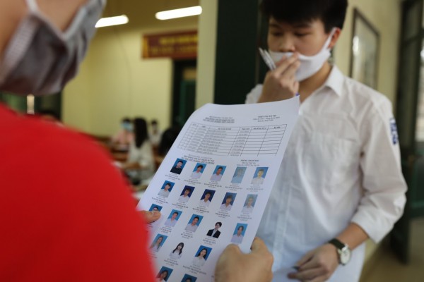 Có nên mang theo chai nước vào phòng thi tốt nghiệp THPT? Có nên mang theo chai nước vào phòng thi tốt nghiệp THPT?