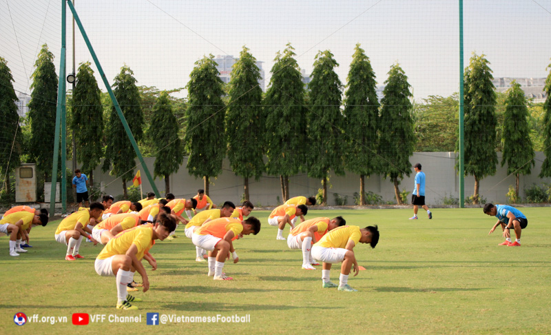 Tiền vệ Văn Trường: “Chiến thuật của thầy Nam khá giống với thầy Gong”