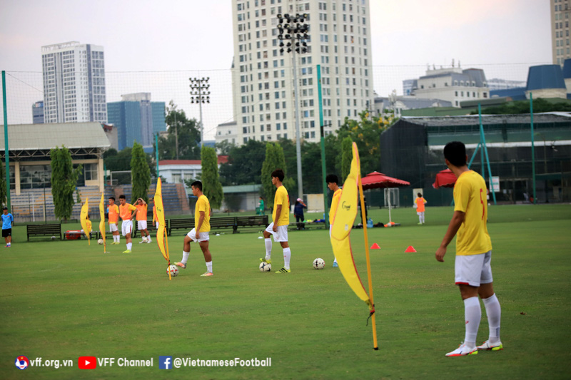 Tiền vệ Văn Trường: “Chiến thuật của thầy Nam khá giống với thầy Gong”