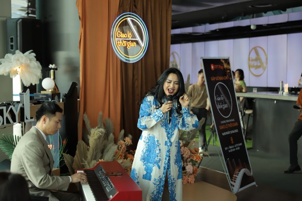 Diva Thanh Lam kết hợp Bùi Công Nam trong "Giao lộ thời gian"