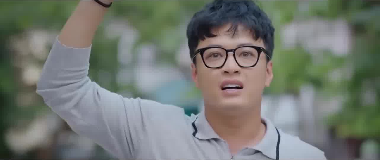Thương ngày nắng về 2 - Tập 37: Đức ngẩn ngơ nhìn Khánh có người khác ô tô đưa đón Thương ngày nắng về 2 - Tập 37: Đức ngẩn ngơ nhìn Khánh có người khác ô tô đưa đón