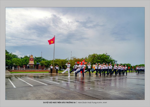 Xúc động với 