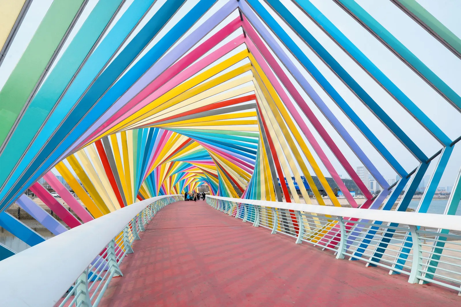 Chiêm ngưỡng những cây cầu đẹp kỳ vĩ nhất thế giới, ngắm thôi cũng thấy đã con mắt rồi - Ảnh 5. Chiêm ngưỡng những cây cầu đẹp kỳ vĩ nhất thế giới, ngắm thôi cũng thấy đã con mắt rồi - Ảnh 5.