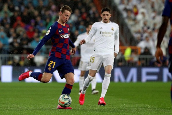 M.U sẽ tậu ngôi sao sáng tạo Frenkie de Jong của Barcelona trước ngày 30.6
