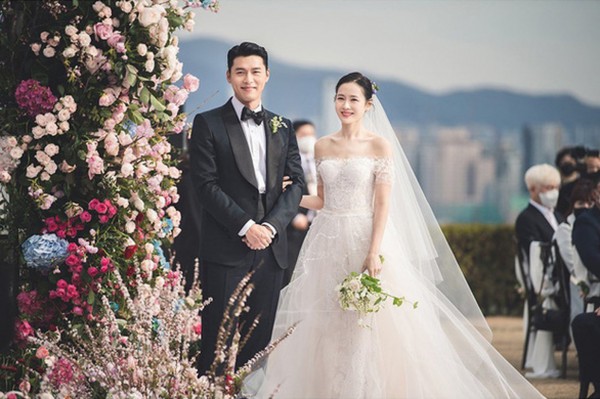 Hyun Bin và Son Ye Jin chờ đón con đầu lòng