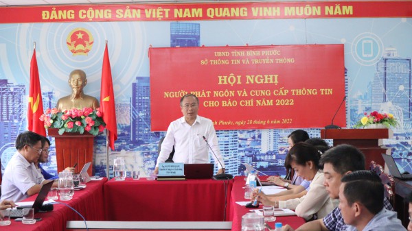 Bình Phước: Một số cơ quan, đơn vị còn ngại, né tránh phóng viên, báo chí