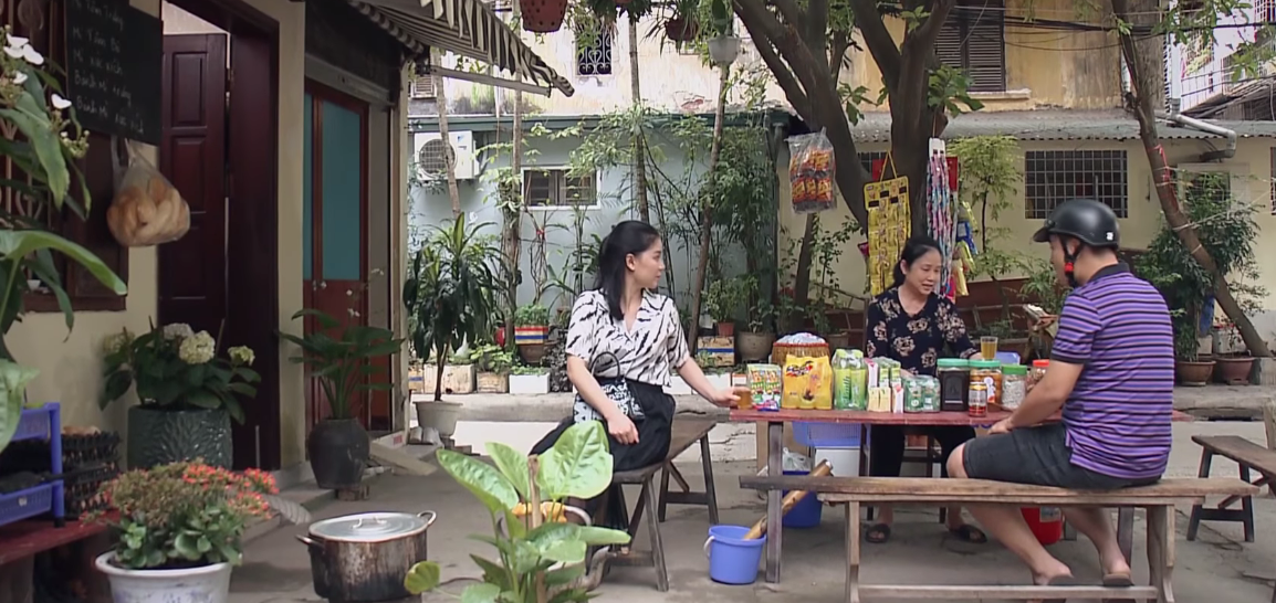 Lối nhỏ vào đời - Tập 13: Cô giáo phát hiện ra Dũng thuê người đi họp phụ huynh