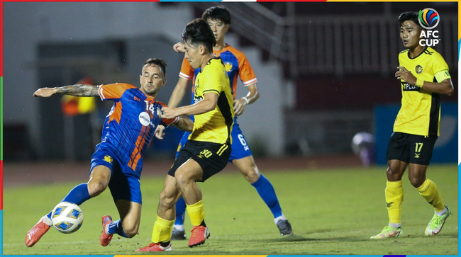 Bảng I AFC Cup 2022: Đánh bại Young Elephants, Hougang United bám sát CLB Viettel