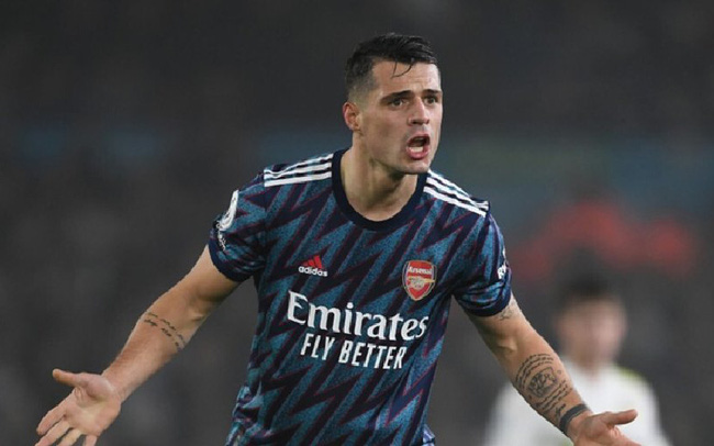 Granit Xhaka bị điều tra vì nghi ngờ bán độ