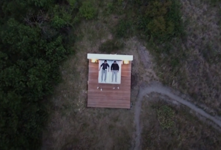 Khách sạn "ngàn sao" cho ngủ ngoài đường, thu 8 triệu đồng/đêm nhưng tại sao vẫn có hàng nghìn người đổ xô đặt phòng? - Ảnh 4. Khách sạn "ngàn sao" cho ngủ ngoài đường, thu 8 triệu đồng/đêm nhưng tại sao vẫn có hàng nghìn người đổ xô đặt phòng? - Ảnh 4.