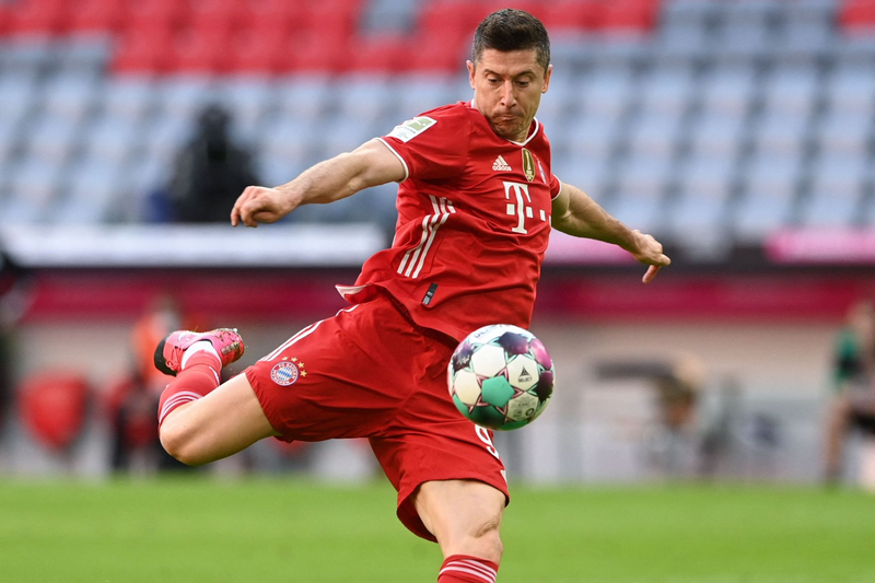 Lewandowski tuyên bố với Bayern Munich rằng mình muốn gia nhập Barcelona