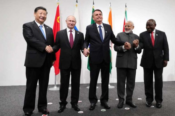 Nga tuyên bố sẽ đẩy mạnh hợp tác với các nước BRICS Nga tuyên bố sẽ đẩy mạnh hợp tác với các nước BRICS