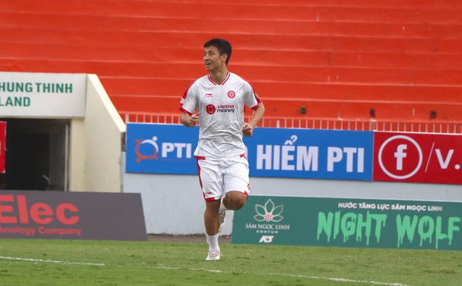 Phẫu thuật chấn thương thành công, Bùi Tiến Dũng nghỉ thi đấu tới tháng 9