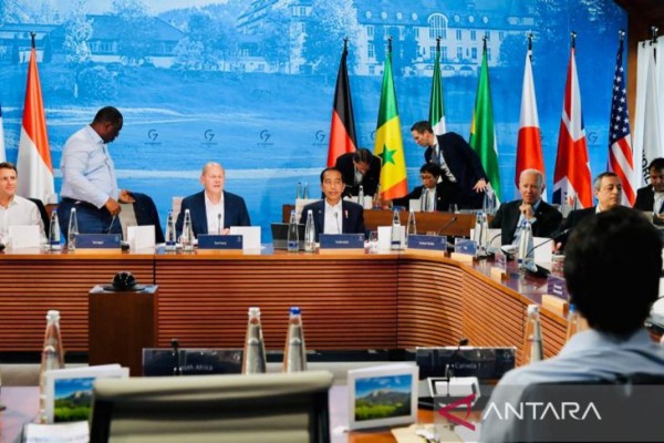 Tổng thống Indonesia đề cập 2 cách tiếp cận để cải thiện chuỗi cung ứng toàn cầu