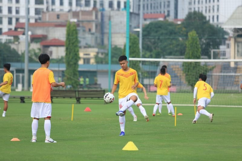 U19 Việt Nam thắng đội đầu bảng V.League trong trận giao hữu