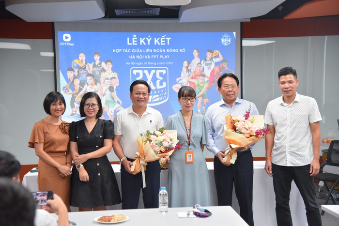 Giải Bóng Rổ 3x3 trên Phố đi bộ Hà Nội chuẩn bị khởi tranh mùa thứ 3: Lộ diện bảng đấu gồm 35 đội bóng ở 4 nội dung - Ảnh 1. Giải Bóng Rổ 3x3 trên Phố đi bộ Hà Nội chuẩn bị khởi tranh mùa thứ 3: Lộ diện bảng đấu gồm 35 đội bóng ở 4 nội dung - Ảnh 1.