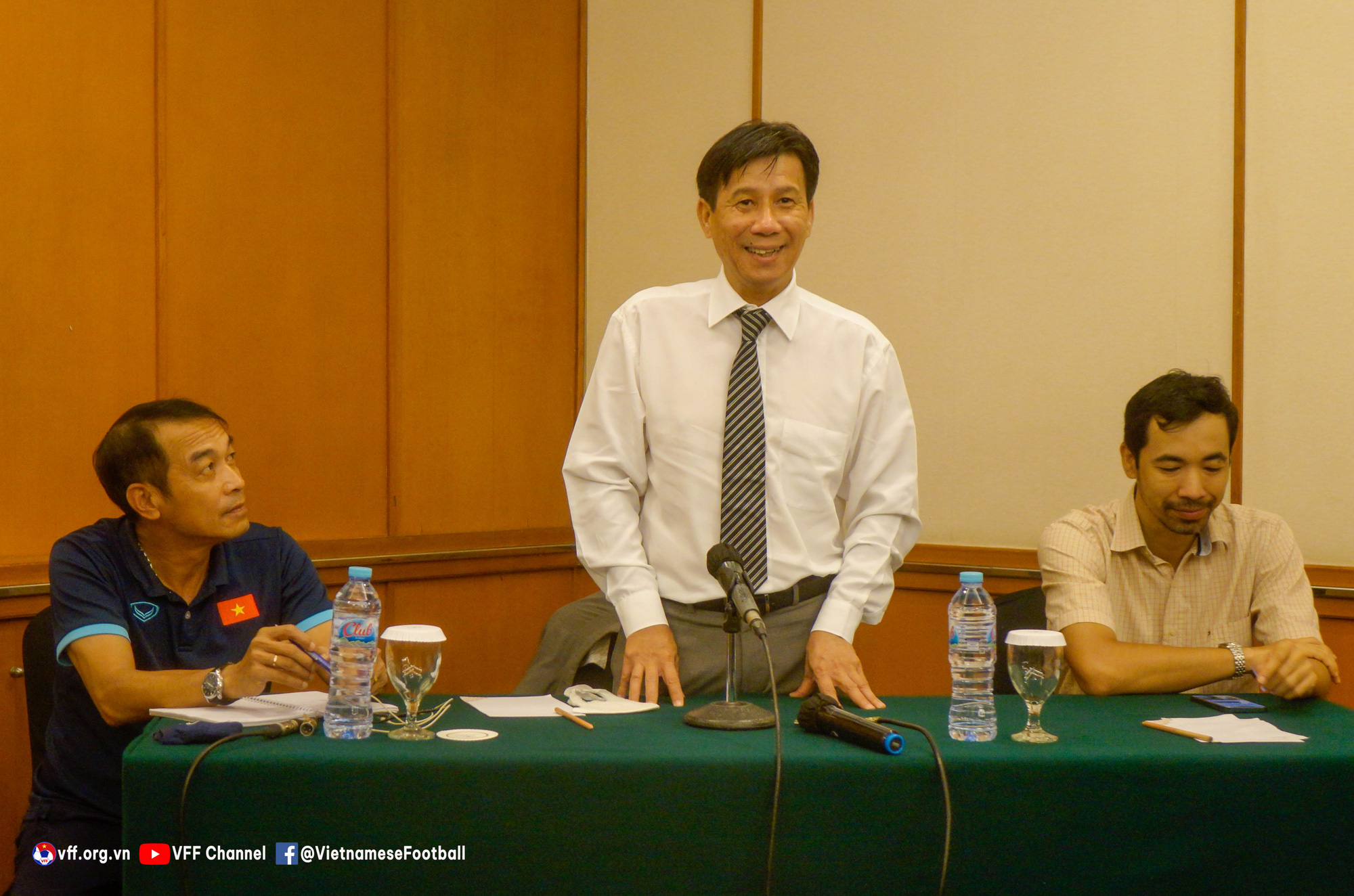 Đại sứ Việt Nam tại Indonesia gặp mặt, động viên Đội tuyển U19 Việt Nam