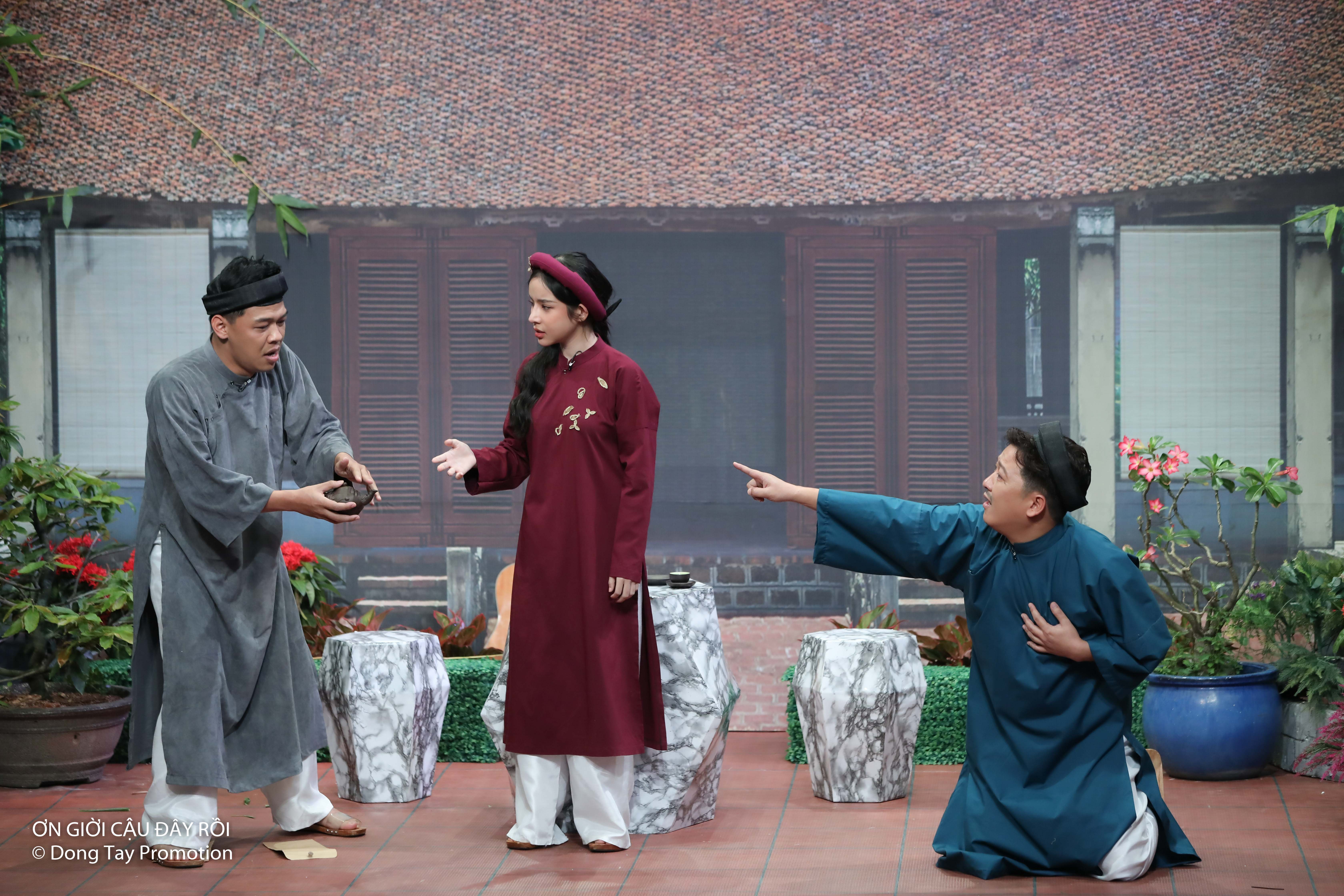 Ơn giời! Cậu đây rồi: Ca sĩ LyLy khiến Trường Giang té ngửa chỉ vì một câu nói Ơn giời! Cậu đây rồi: Ca sĩ LyLy khiến Trường Giang té ngửa chỉ vì một câu nói