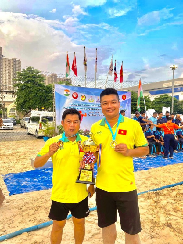 Thực hư chuyện quan chức giành suất đi Mỹ của HLV, khiến VĐV Việt Nam rút lui? Thực hư chuyện quan chức giành suất đi Mỹ của HLV, khiến VĐV Việt Nam rút lui?