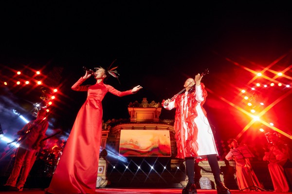 Hoàng Rob, Hà Lê khoác áo mới cho nhạc Trịnh trong live concert ở Festival Huế