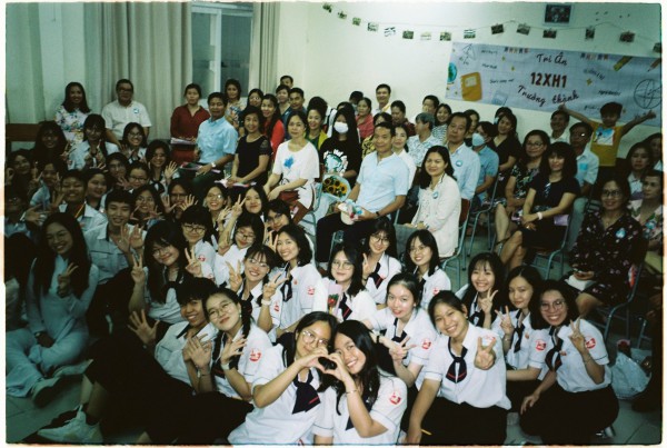 Nhiều cảm xúc với lễ tri ân, trưởng thành của học sinh 12 Nhiều cảm xúc với lễ tri ân, trưởng thành của học sinh 12