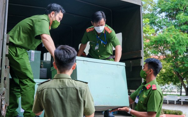 Điều động xe đặc chủng vận chuyển đề thi tốt nghiệp THPT đến 25 điểm thi