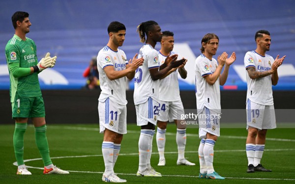 Vén bức màn bí mật huyền thoại Real Madrid và nhiều câu chuyện bí mật hậu trường