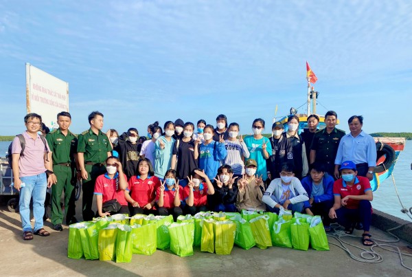 Thi tốt nghiệp THPT 2022: Học sinh xã đảo vào đất liền chuẩn bị Thi tốt nghiệp THPT 2022: Học sinh xã đảo vào đất liền chuẩn bị