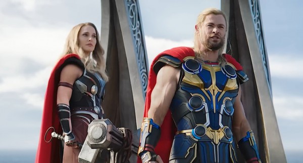 ‘Thor: Love and Thunder’ dự kiến thu hơn 300 triệu USD khi ra mắt toàn cầu