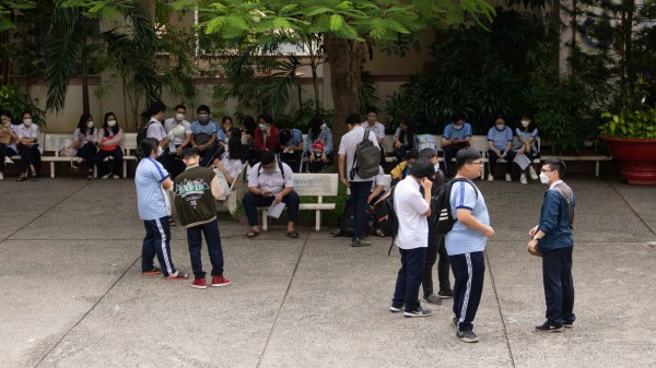 Thi tốt nghiệp THPT 2022: ‘Như thi học kỳ, không quá áp lực’