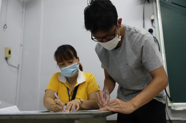 Thi tốt nghiệp THPT 2022: Thí sinh hoàn tất thủ tục chuẩn bị bước vào kỳ thi