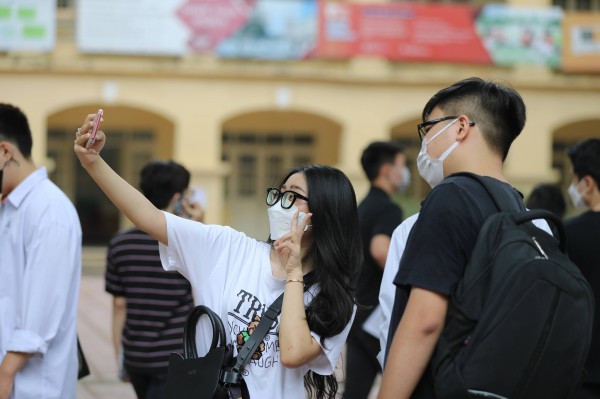 Gần 98.000 thí sinh tại Hà Nội làm thủ tục dự thi tốt nghiệp THPT