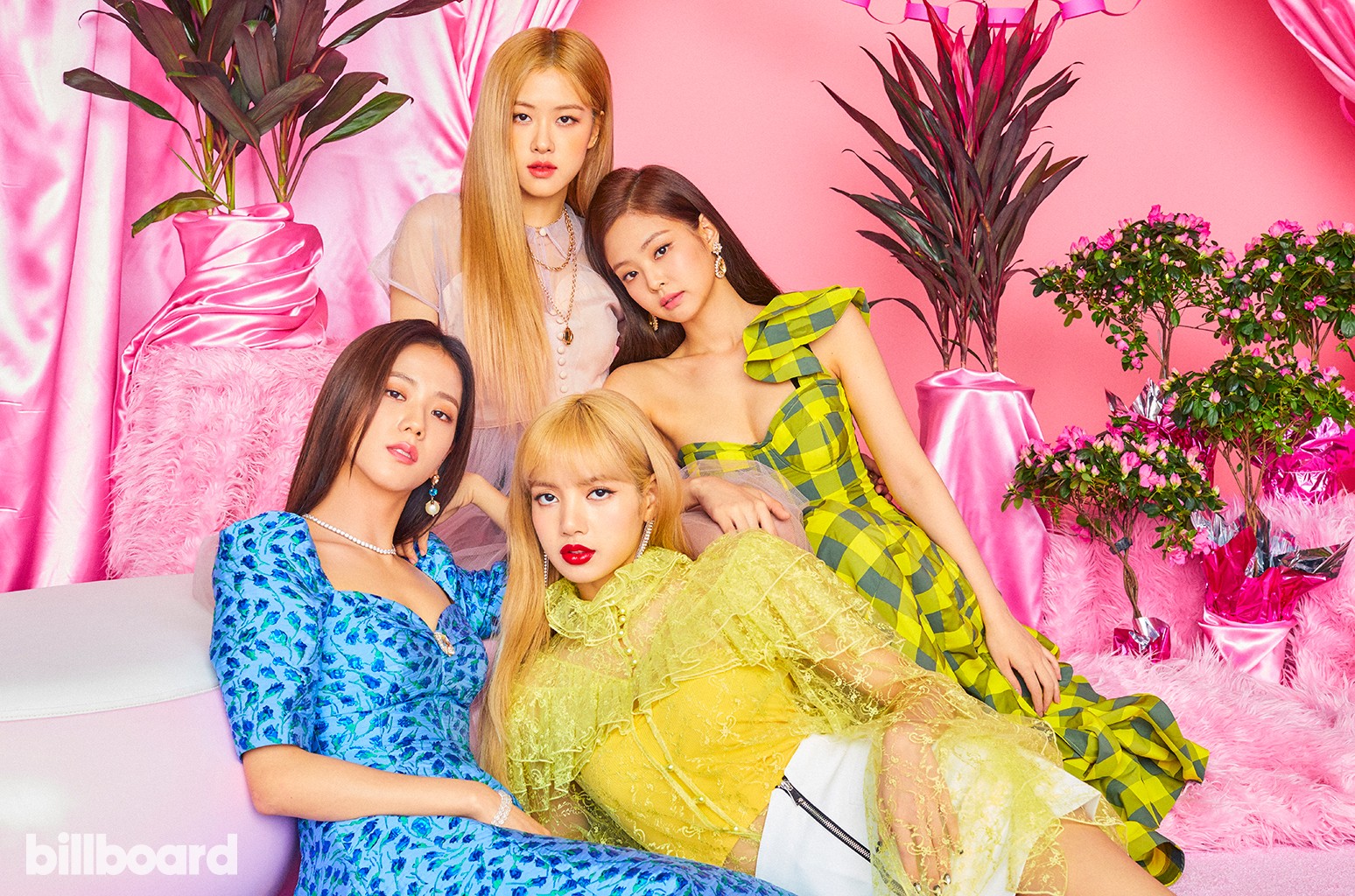 BLACKPINK chuẩn bị tour diễn hoành tráng nhất lịch sử nhóm nhạc nữ K-Pop