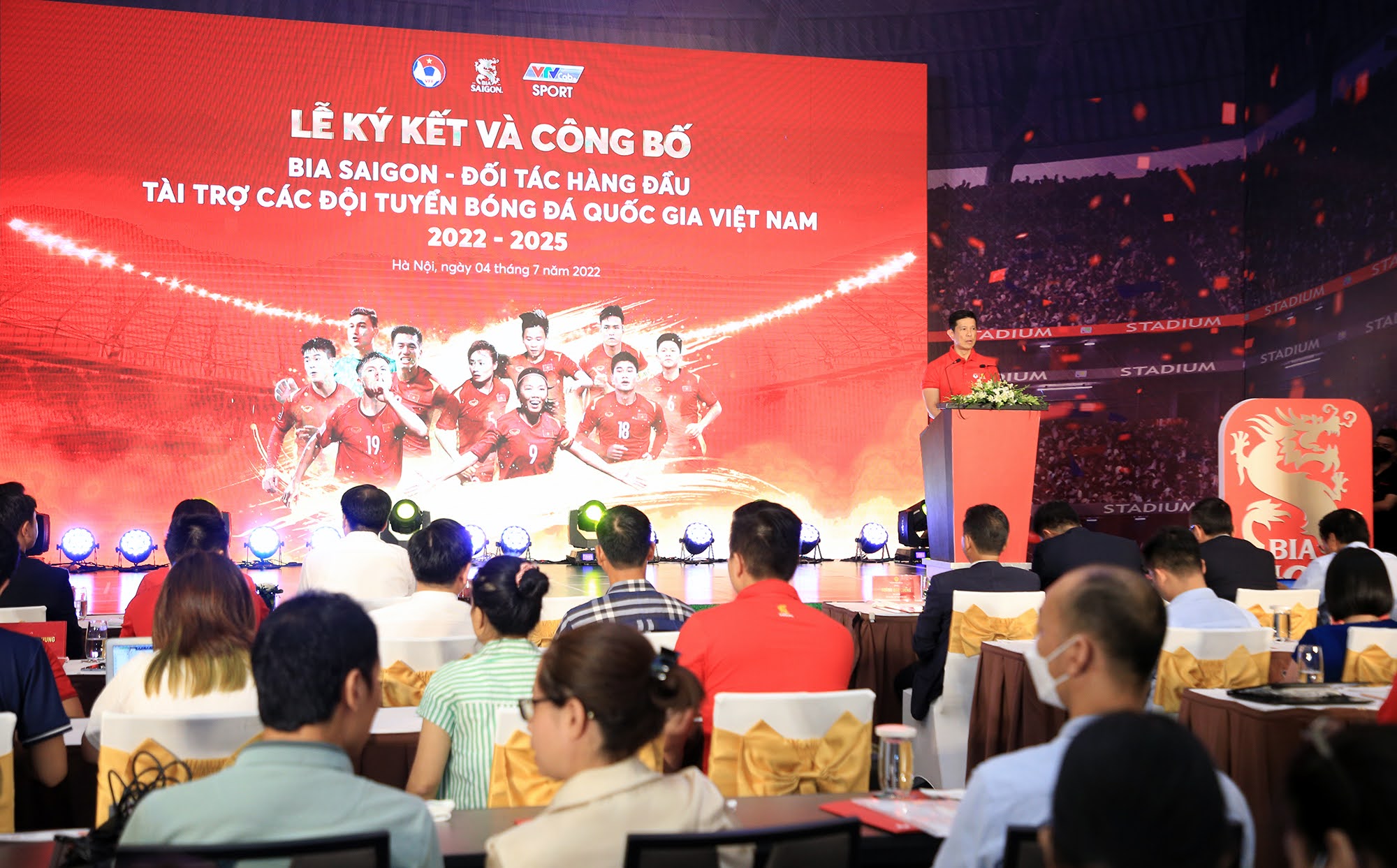 VFF công bố đối tác hàng đầu, tài trợ cho các ĐT Việt Nam trong 3 năm VFF công bố đối tác hàng đầu, tài trợ cho các ĐT Việt Nam trong 3 năm