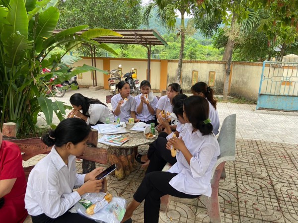 Những bữa sáng cho thí sinh miền núi trước khi vào phòng thi