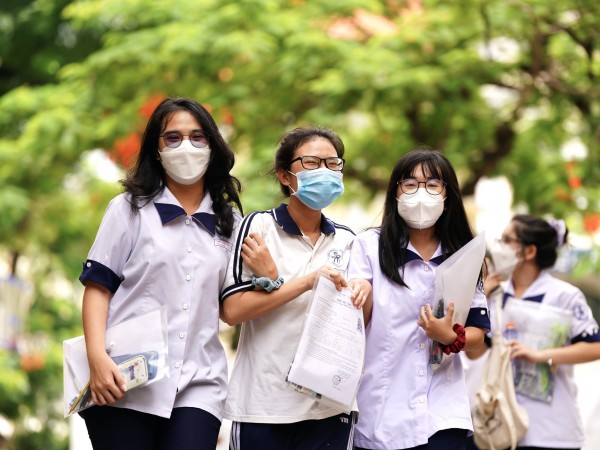 Thi tốt nghiệp THPT 2022: Đề văn quen thuộc, đề toán bất ngờ