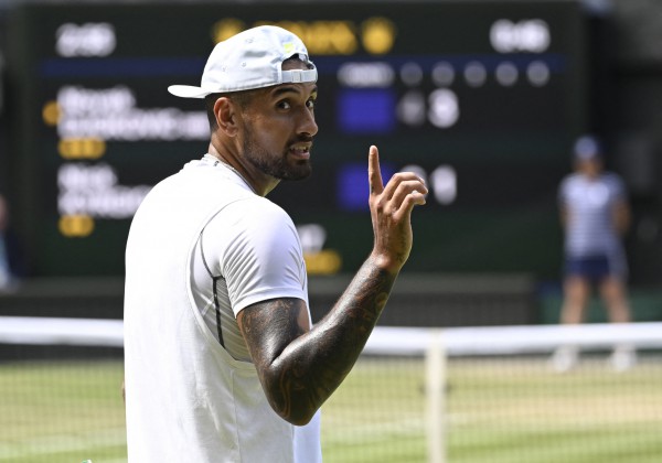 Wimbledon 2022: Thắng Kyrgios 3-1, Djokovic có Grand Slam thứ 21 Wimbledon 2022: Thắng Kyrgios 3-1, Djokovic có Grand Slam thứ 21