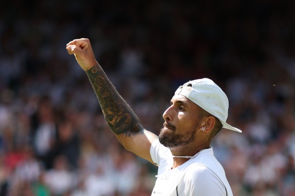 Wimbledon 2022: Thắng Kyrgios 3-1, Djokovic có Grand Slam thứ 21 Wimbledon 2022: Thắng Kyrgios 3-1, Djokovic có Grand Slam thứ 21
