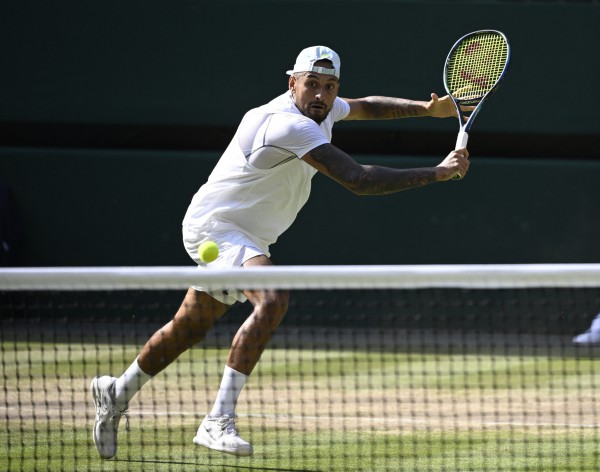 Wimbledon 2022: Thắng Kyrgios 3-1, Djokovic có Grand Slam thứ 21 Wimbledon 2022: Thắng Kyrgios 3-1, Djokovic có Grand Slam thứ 21