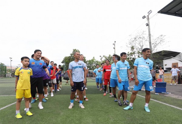 FC LQ BCA vô địch giải tứ hùng Cúp Báo Thanh Niên FC LQ BCA vô địch giải tứ hùng Cúp Báo Thanh Niên