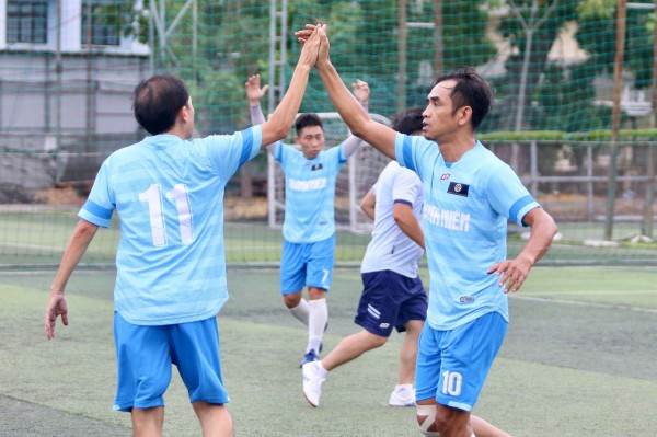 FC LQ BCA vô địch giải tứ hùng Cúp Báo Thanh Niên