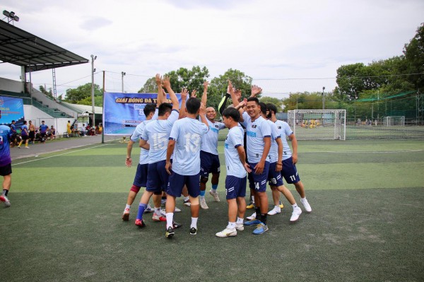 FC LQ BCA vô địch giải tứ hùng Cúp Báo Thanh Niên