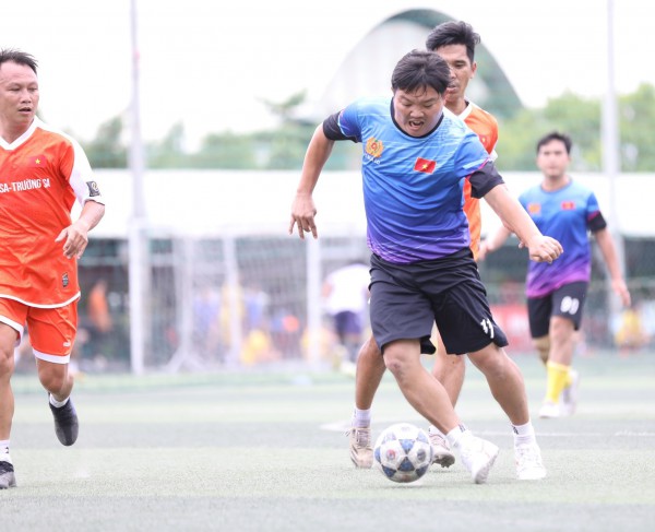 FC LQ BCA vô địch giải tứ hùng Cúp Báo Thanh Niên