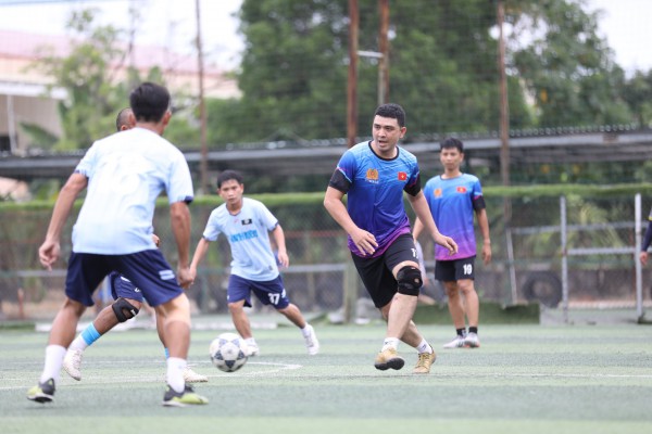 FC LQ BCA vô địch giải tứ hùng Cúp Báo Thanh Niên