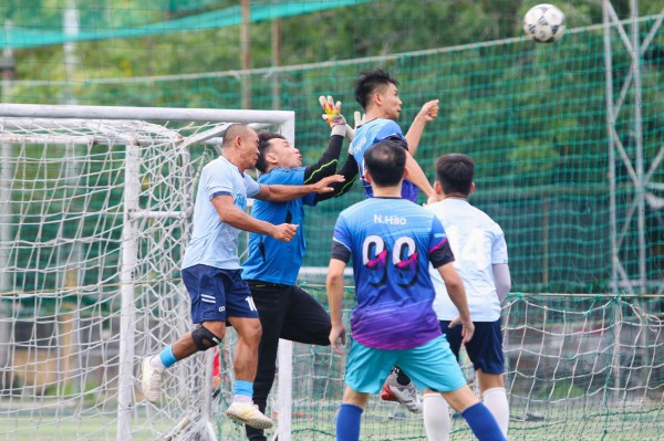 FC LQ BCA vô địch giải tứ hùng Cúp Báo Thanh Niên