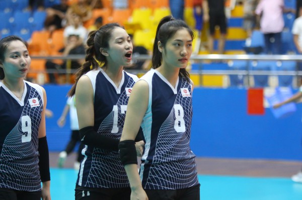 Bất ngờ bóng chuyền nữ Bộ tư lệnh thông tin dừng bước ở tứ kết quốc gia