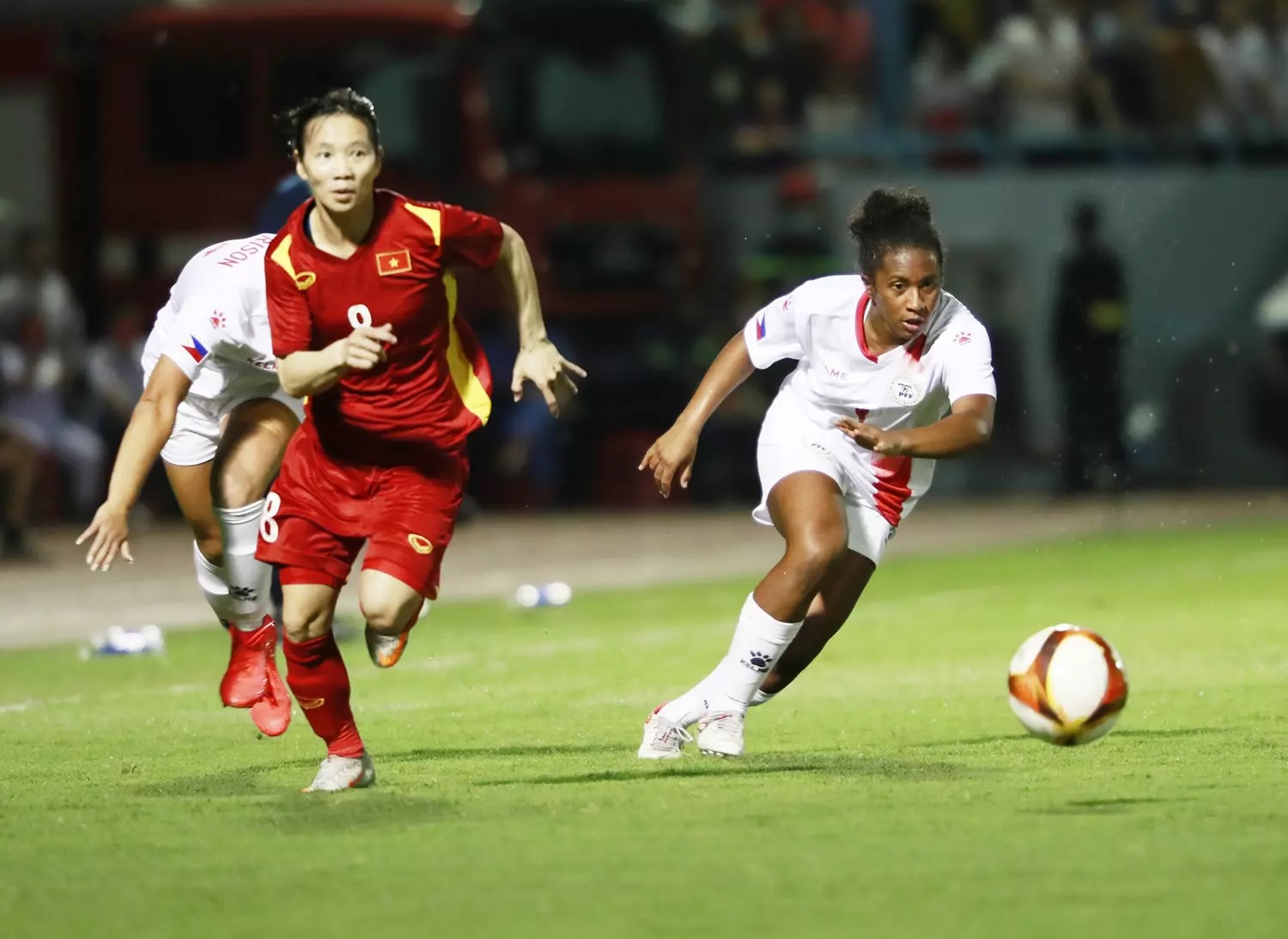 ĐT nữ Việt Nam - ĐT nữ Philippines: Lấy vé chung kết (19:00 ngày 15/7)